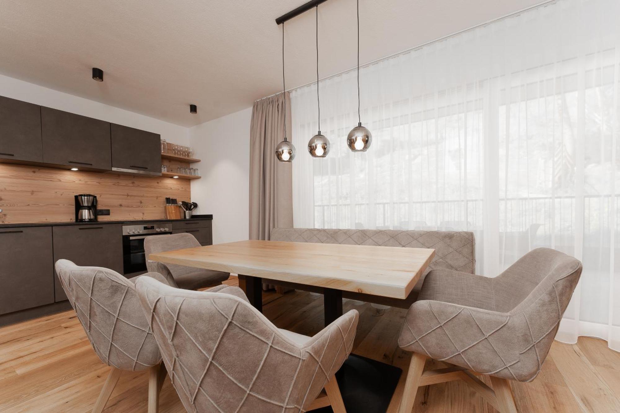 Apartment A Casa Amethyst