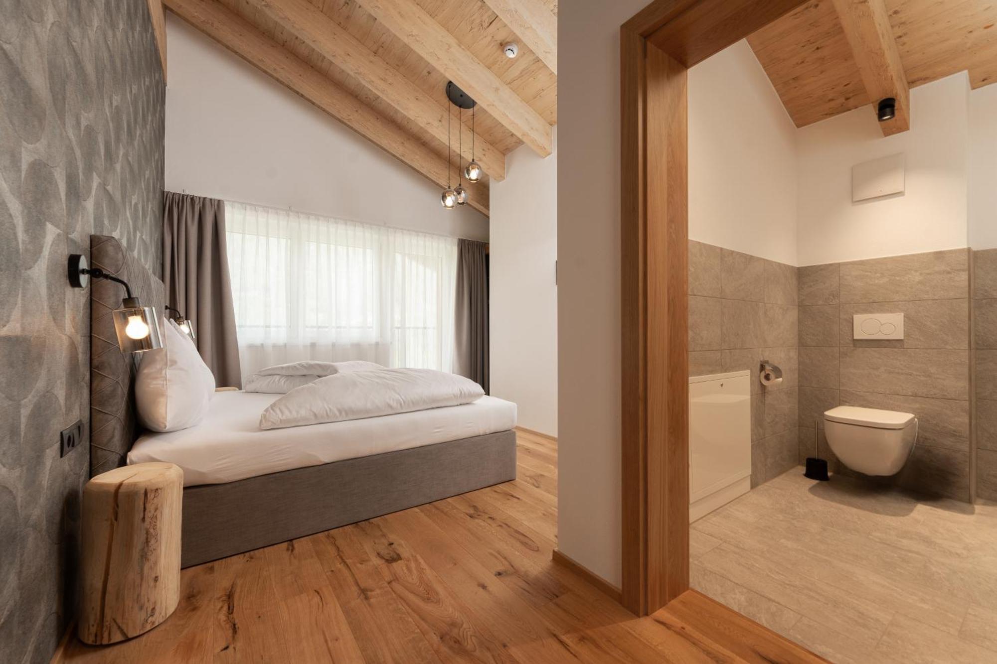 Apartment A Casa Amethyst